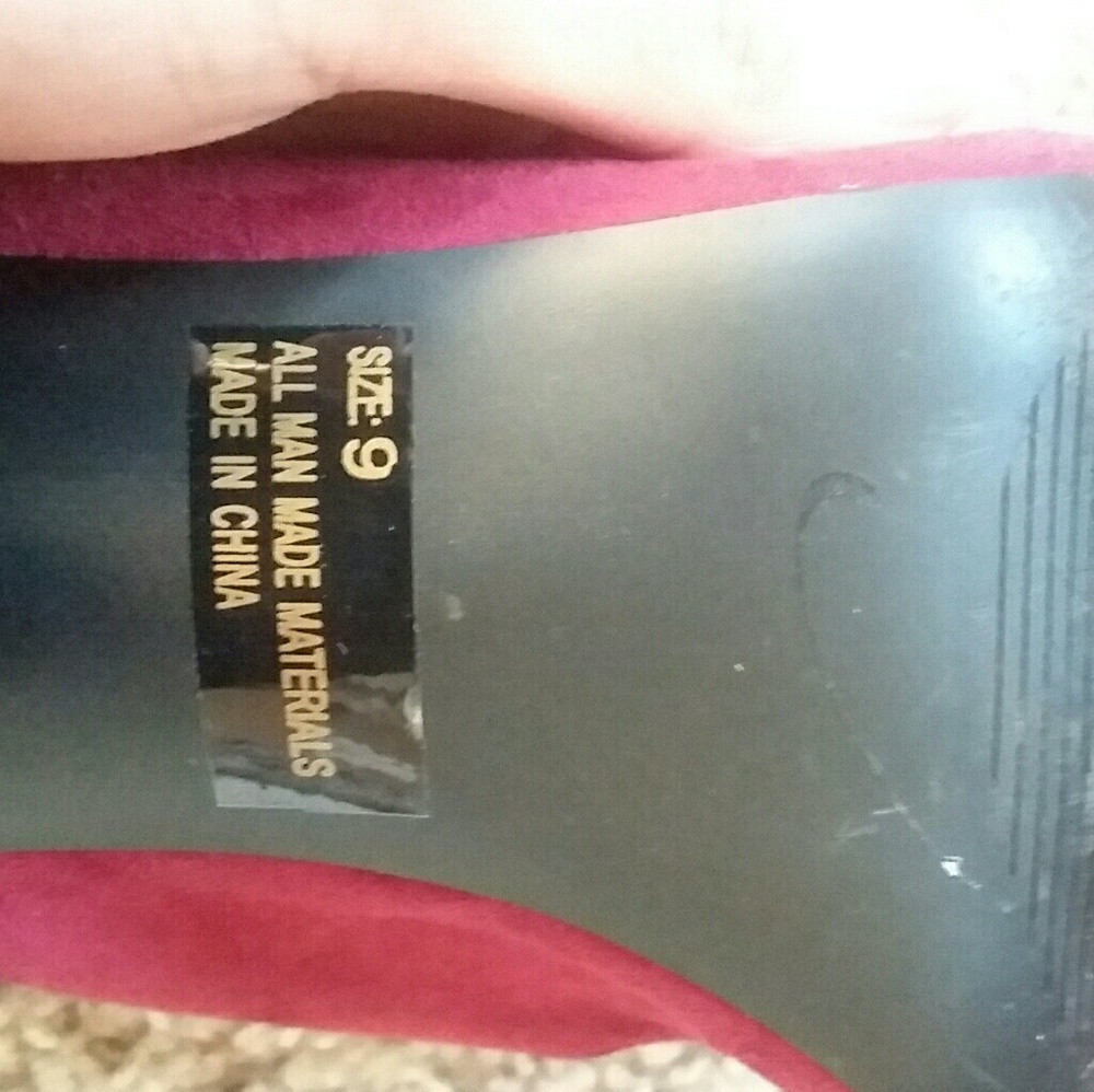 Shoes - Picture 3 of 3